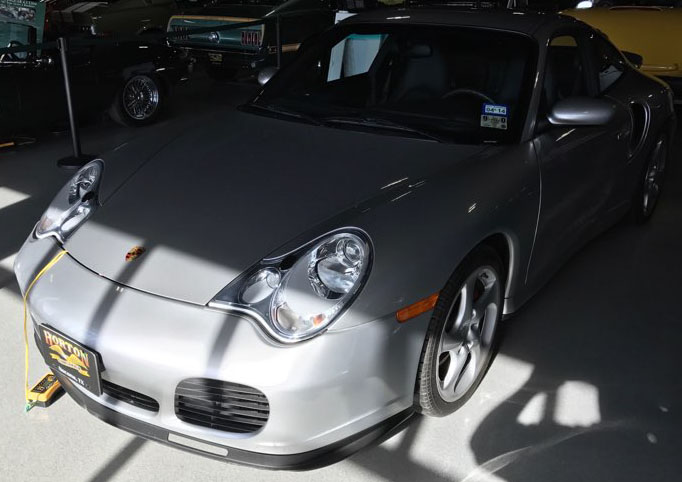 2nd Image of a 2002 PORSCHE 911 TURBO