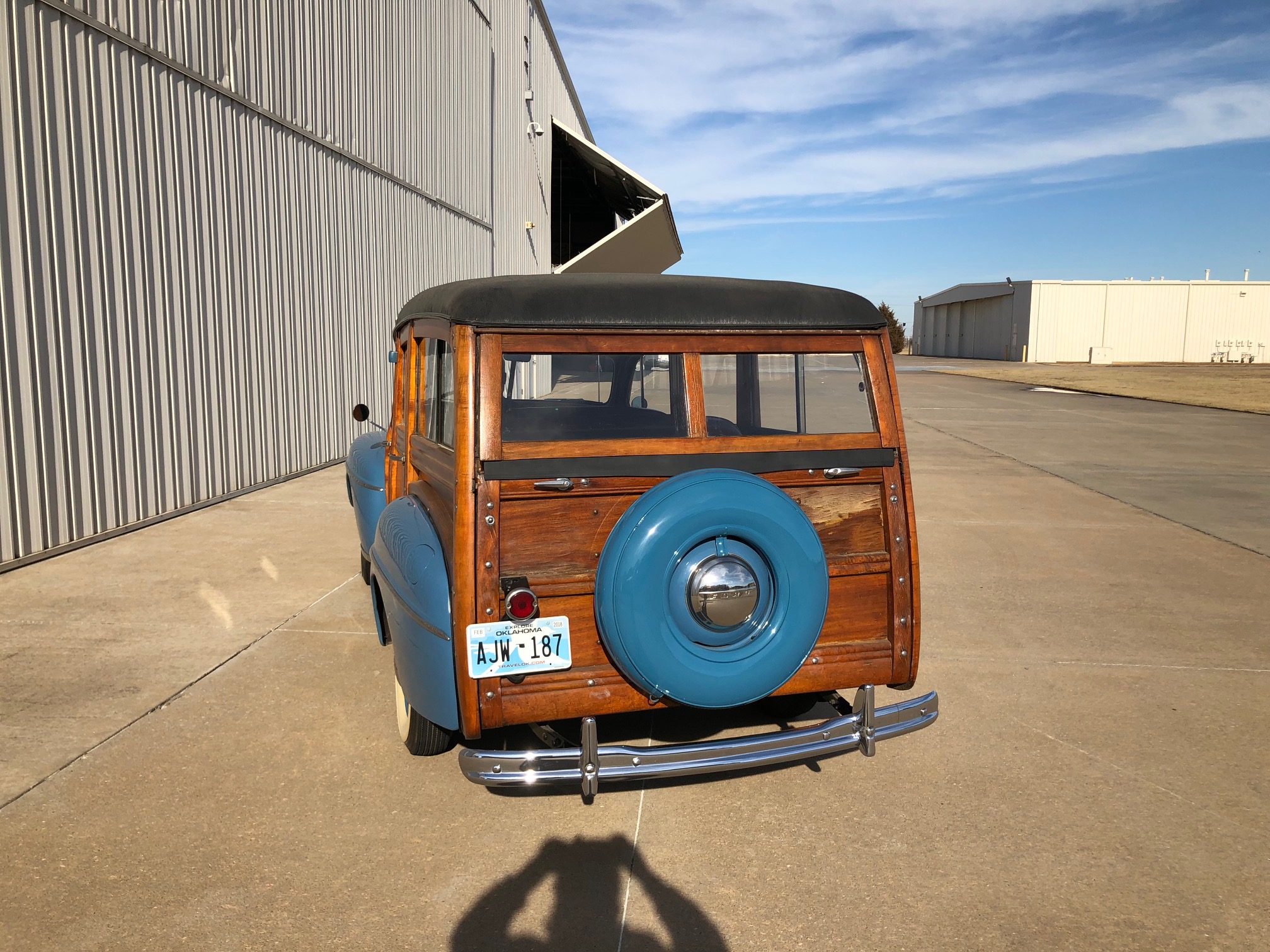 11th Image of a 1947 FORD SUPER DELUXE WOODY