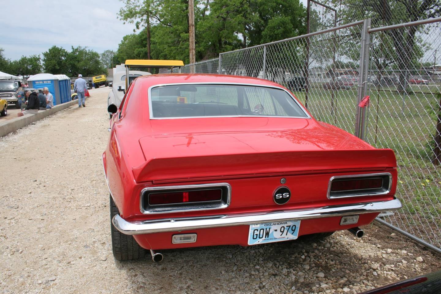 3rd Image of a 1967 CHEVROLET CAMARO RS