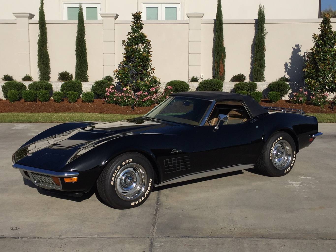 1st Image of a 1972 CHEVROLET CORVETTE