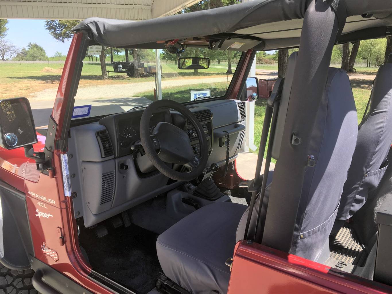 3rd Image of a 1998 JEEP WRANGLER SPORT