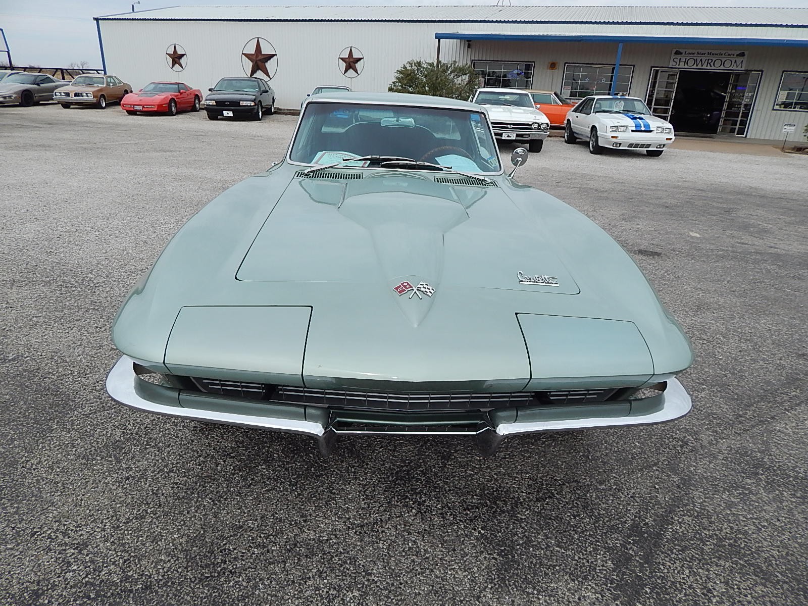 1st Image of a 1966 CHEVROLET CORVETTE STINGRAY