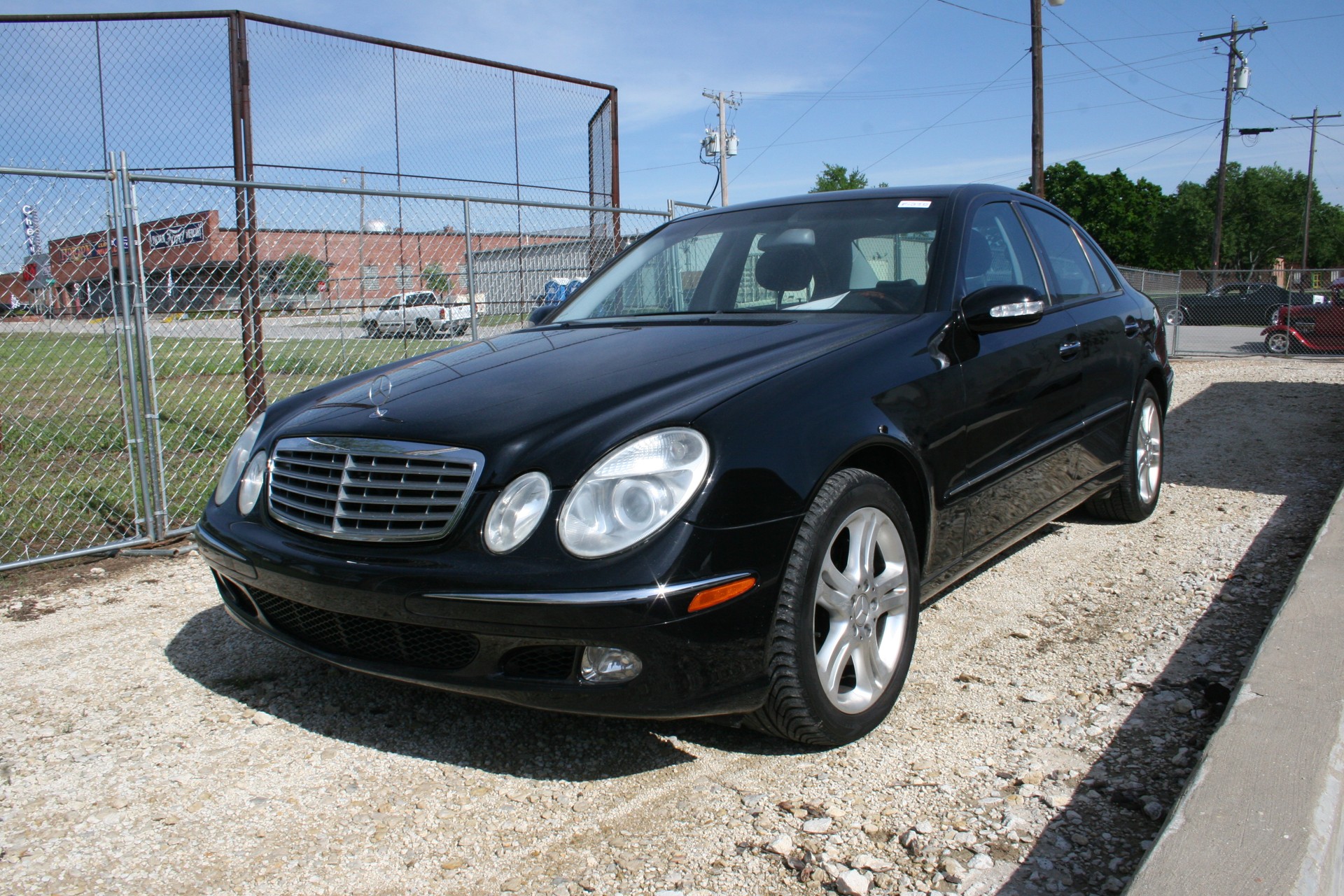 1st Image of a 2005 MERCEDES-BENZ E-CLASS E500 4MATIC