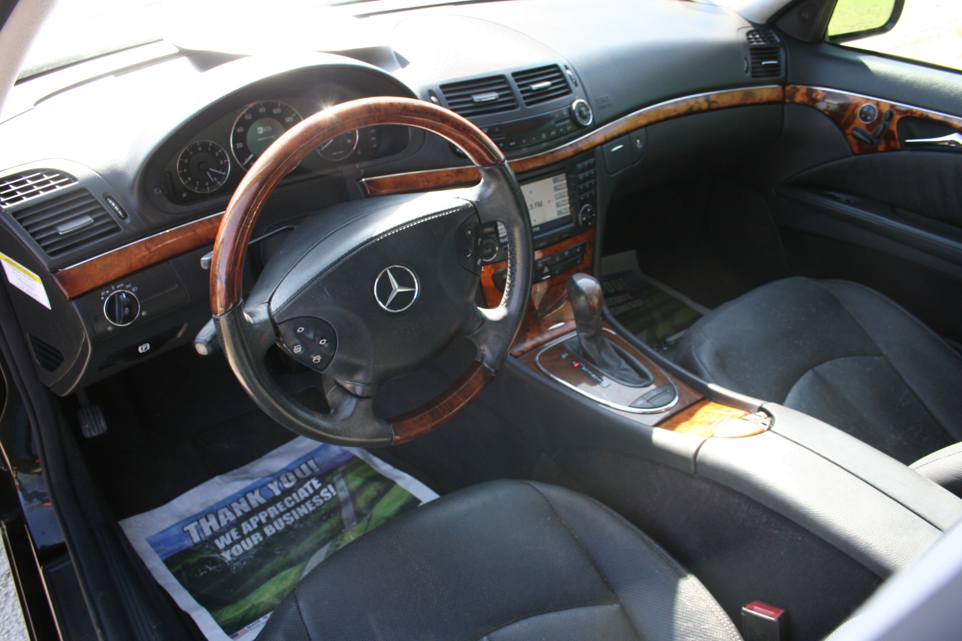 5th Image of a 2005 MERCEDES-BENZ E-CLASS E500 4MATIC