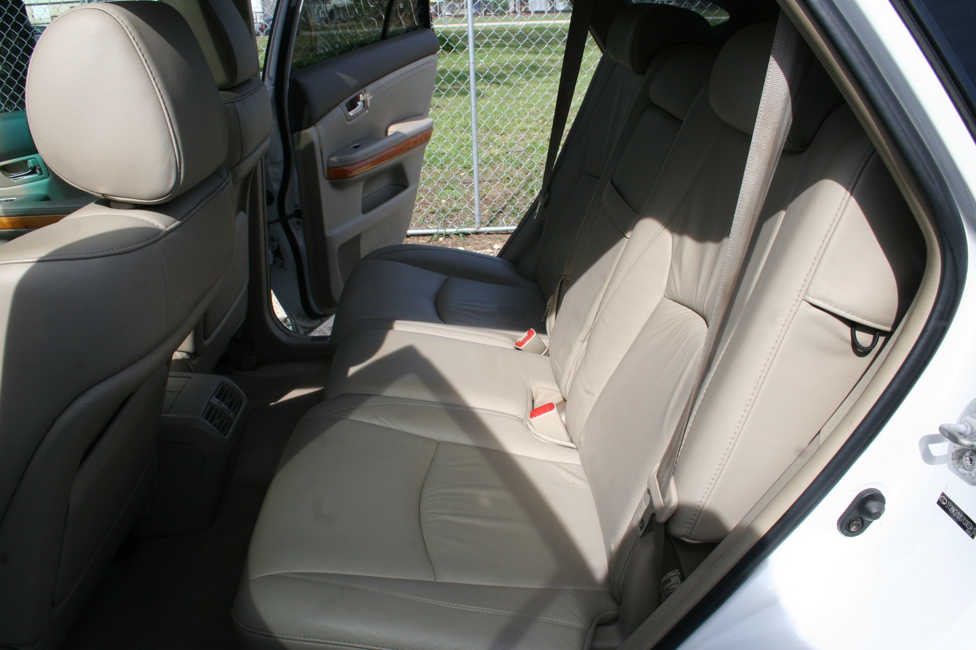 5th Image of a 2007 LEXUS RX 350