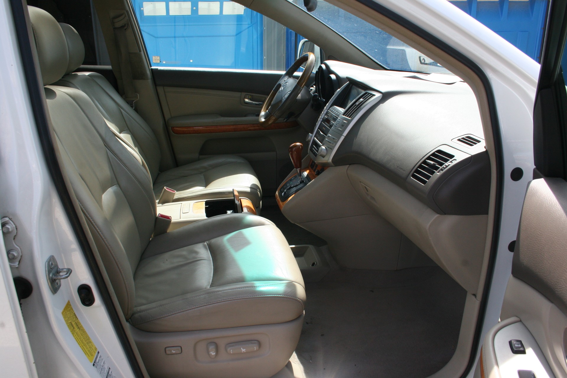 6th Image of a 2007 LEXUS RX 350