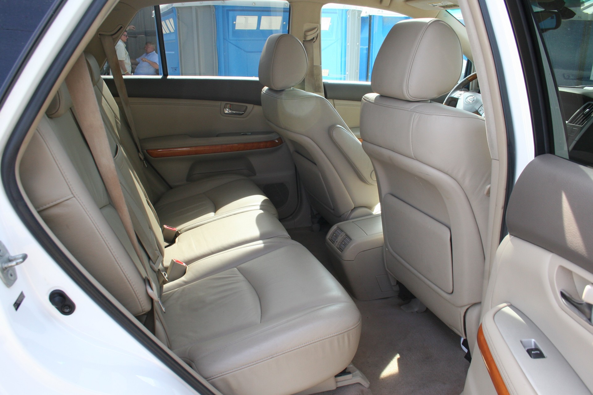 7th Image of a 2007 LEXUS RX 350