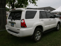 Image 4 of 10 of a 2008 TOYOTA 4RUNNER SR5