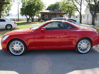 Image 3 of 8 of a 2002 LEXUS SC 430