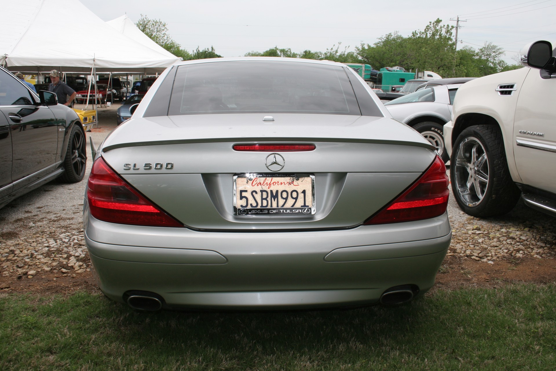 3rd Image of a 2005 MERCEDES-BENZ SL-CLASS SL500