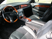 Image 3 of 6 of a 2006 LEXUS SC 430