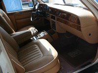Image 6 of 8 of a 1988 ROLLSROYCE SILVER SPUR