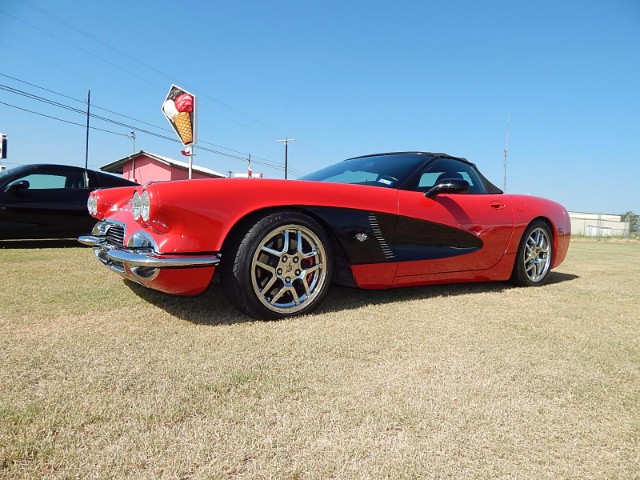 1st Image of a 2010 CHEVROLET CORVETTE