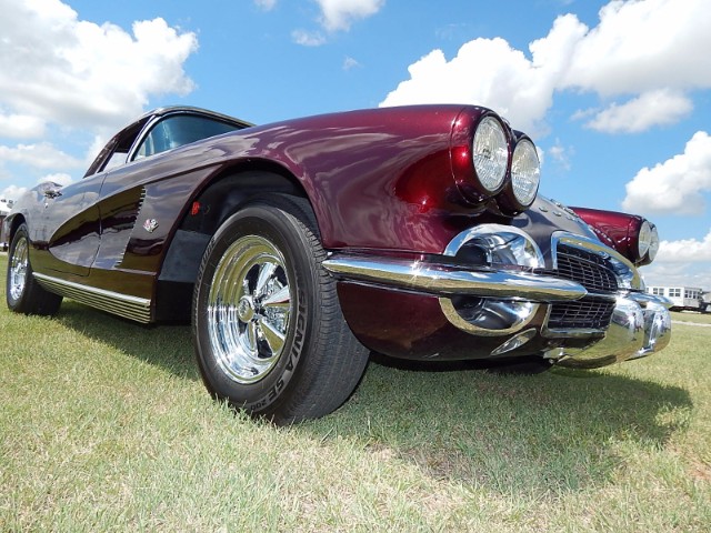 3rd Image of a 1962 CHEVROLET CORVETTE