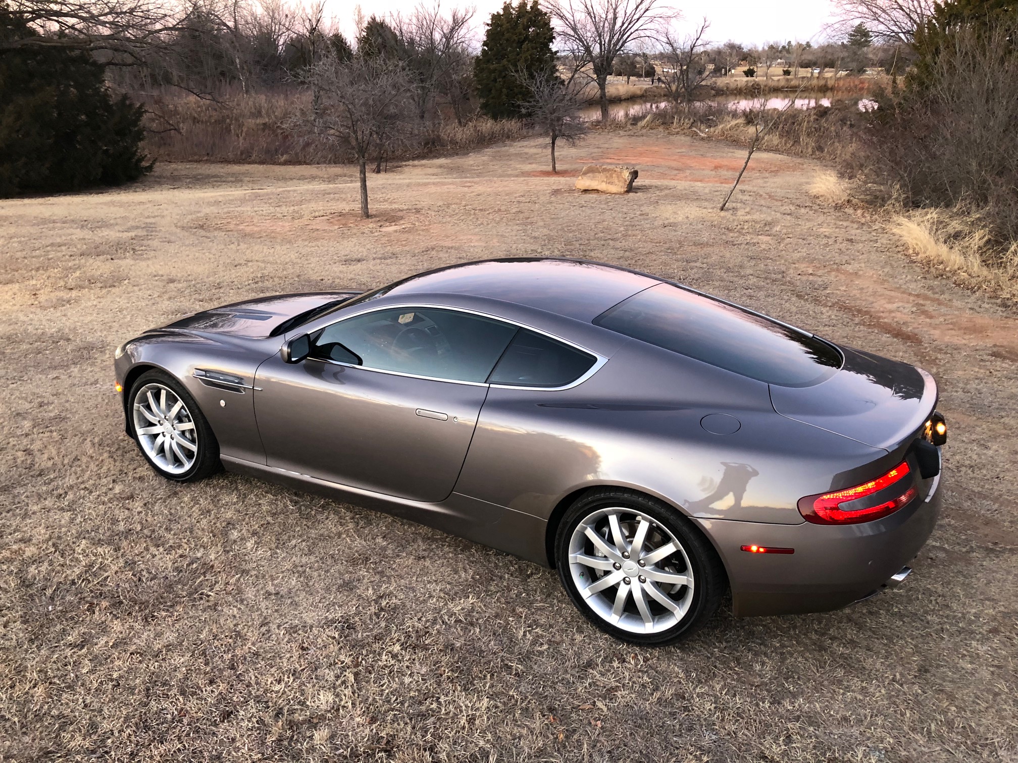 1st Image of a 2005 ASTON MARTIN DB9