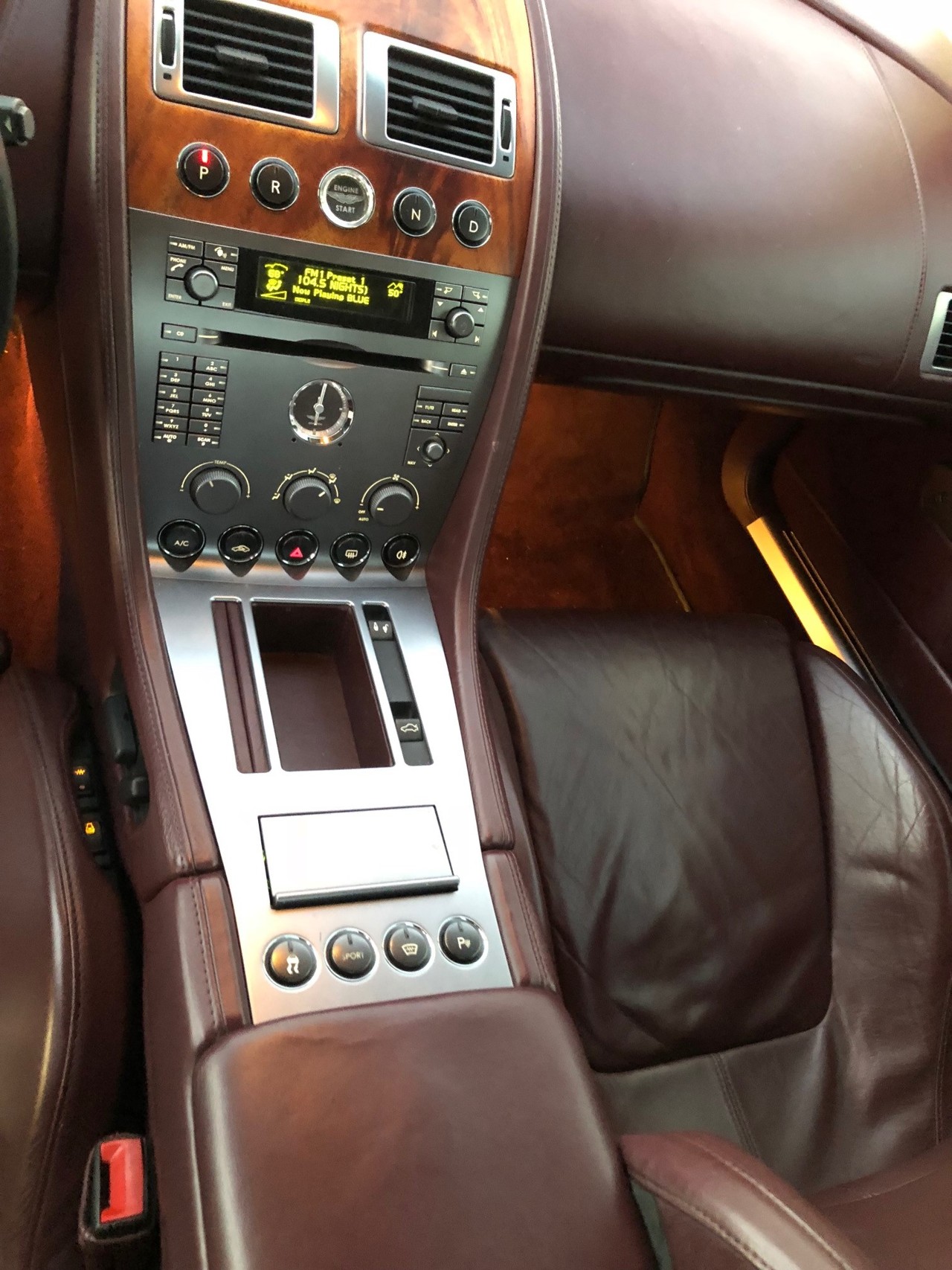 5th Image of a 2005 ASTON MARTIN DB9