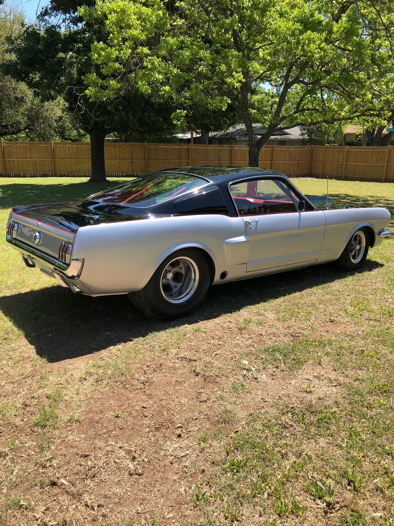 2nd Image of a 1966 FORD MUSTANG FASTBACK