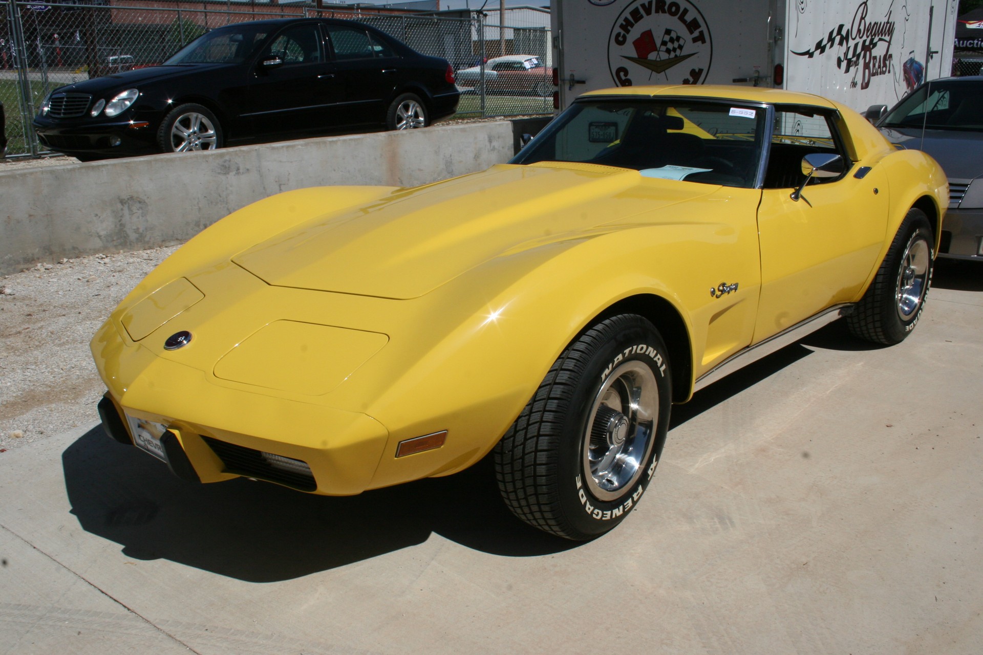 1st Image of a 1976 CHEVROLET CORVETTE