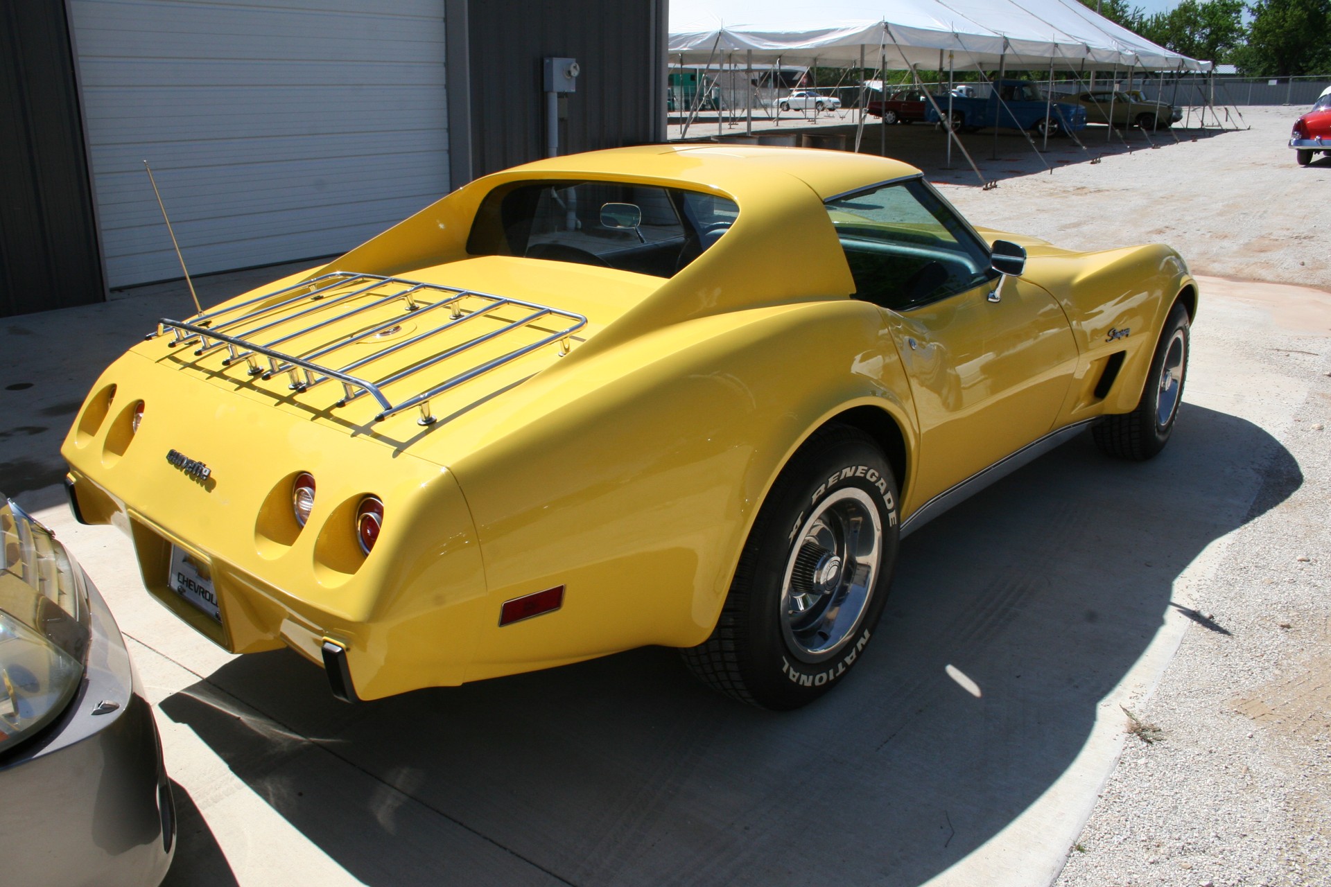 3rd Image of a 1976 CHEVROLET CORVETTE