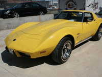 Image 2 of 7 of a 1976 CHEVROLET CORVETTE