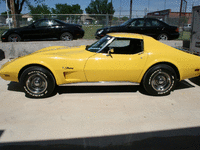 Image 3 of 7 of a 1976 CHEVROLET CORVETTE