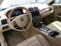 Image 4 of 8 of a 2007 JAGUAR XK