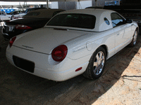 Image 7 of 8 of a 2002 FORD THUNDERBIRD