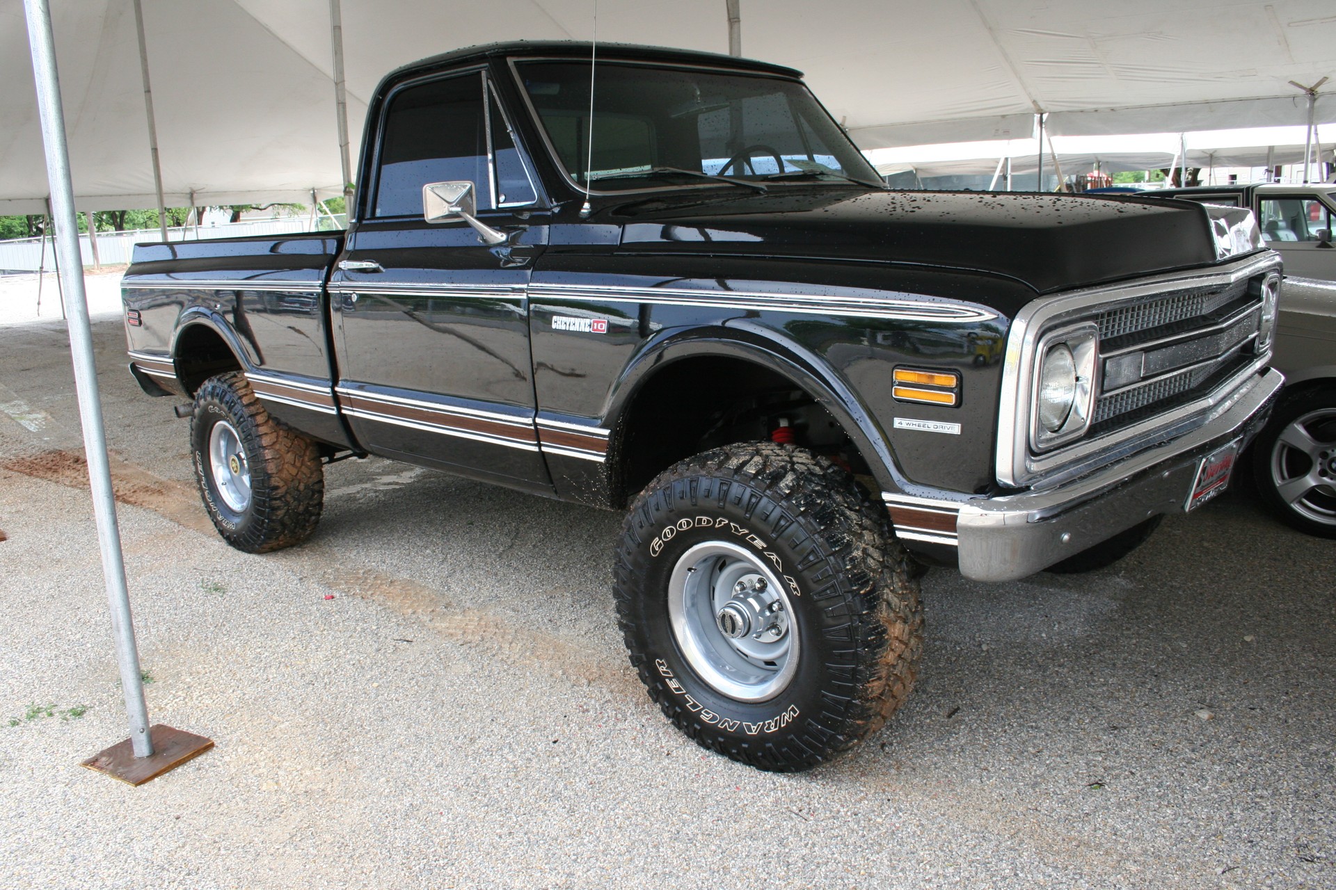 2nd Image of a 1970 CHEVROLET K-10 EDITION