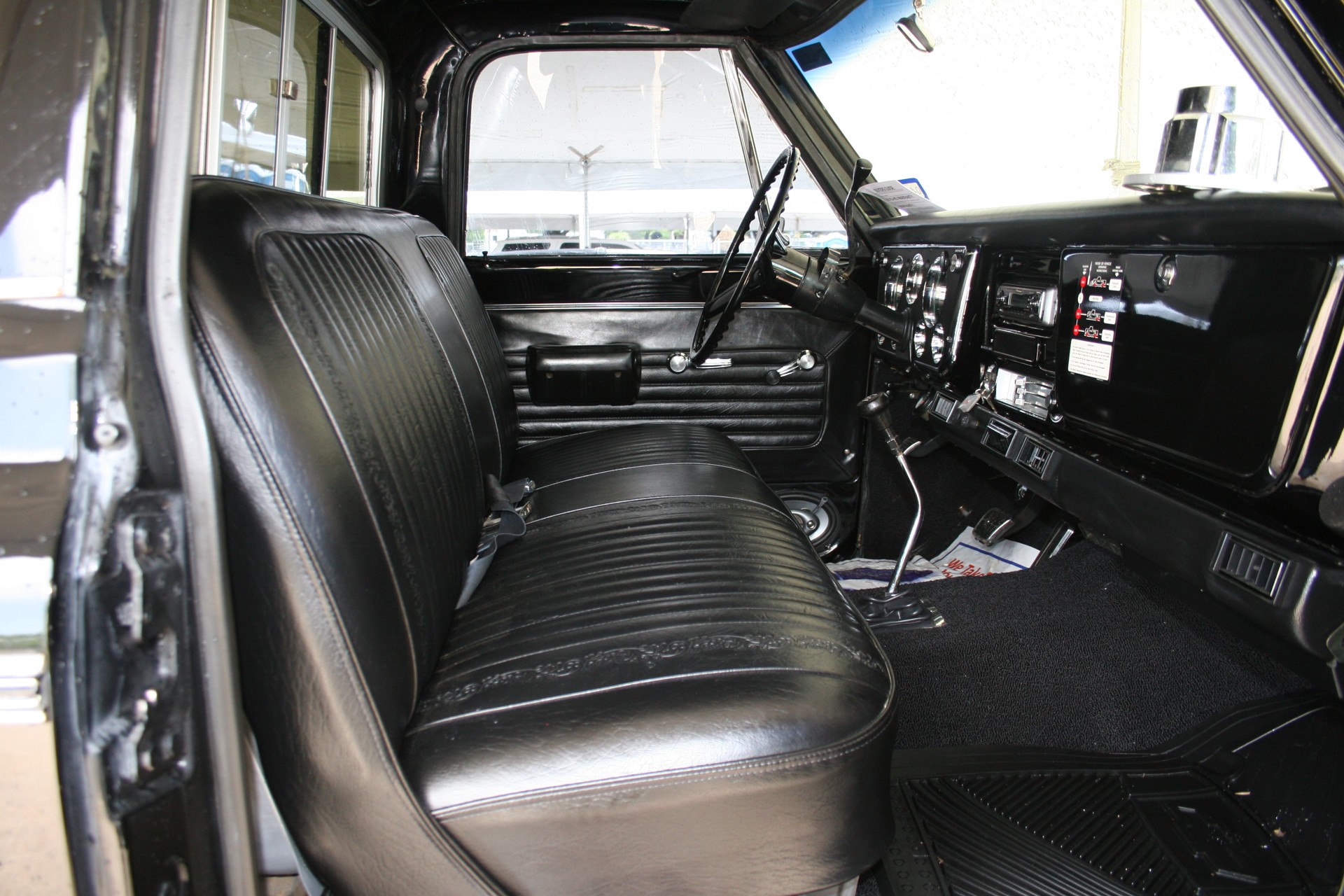 5th Image of a 1970 CHEVROLET K-10 EDITION