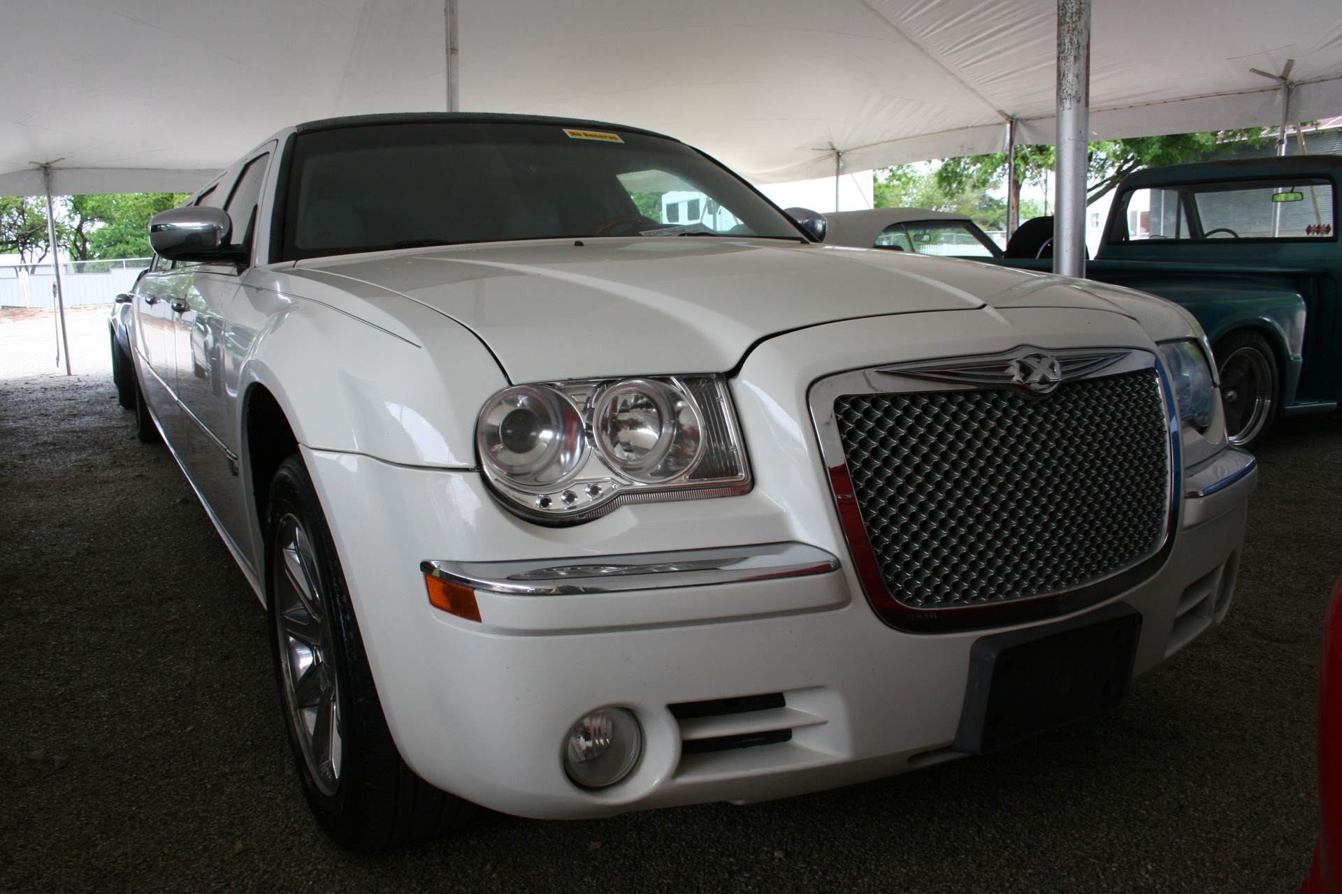 1st Image of a 2005 CHRYSLER 300 LIMO