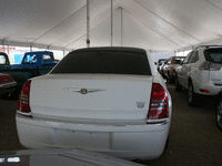 Image 5 of 13 of a 2005 CHRYSLER 300 LIMO