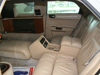 Image 12 of 13 of a 2005 CHRYSLER 300 LIMO