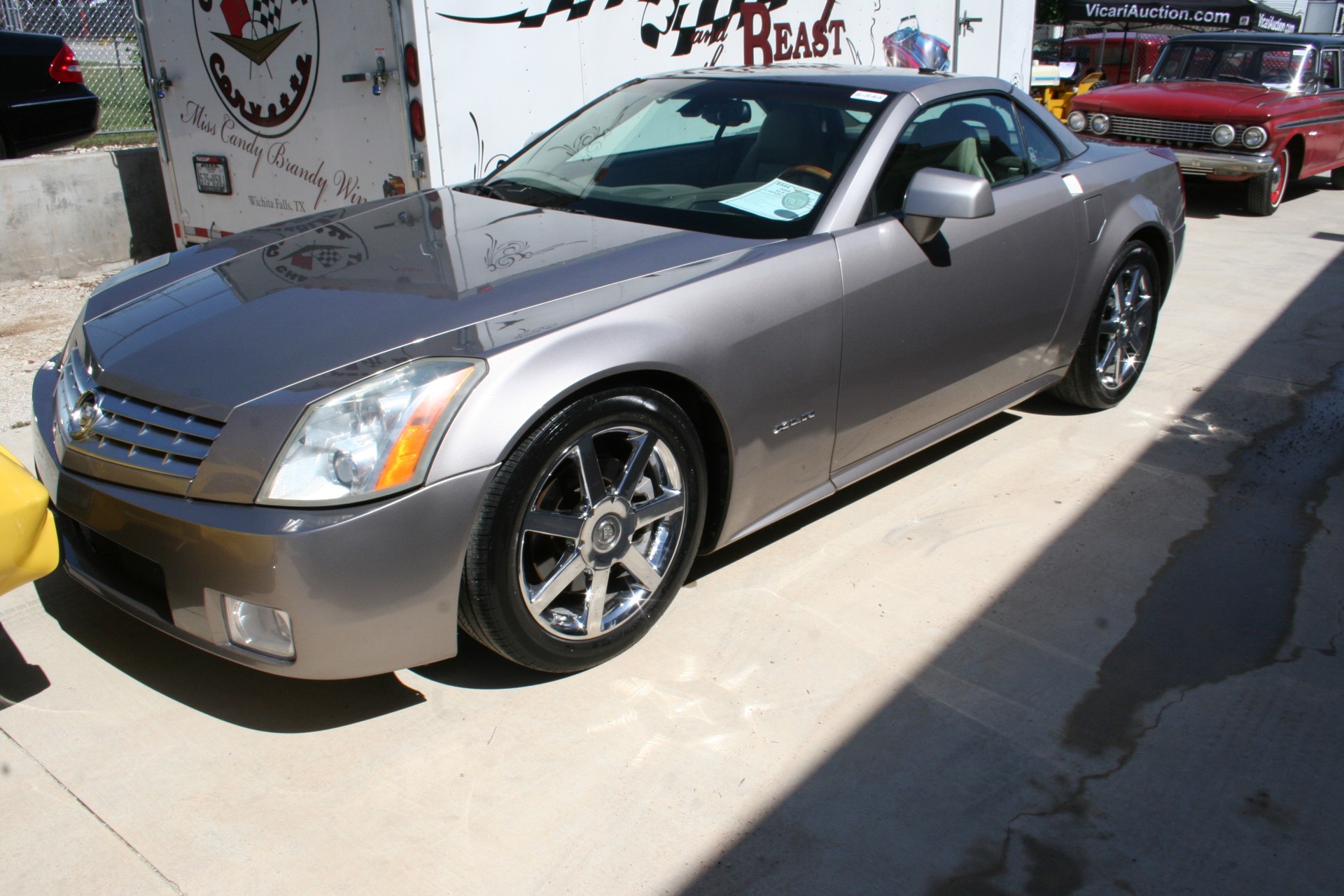 2nd Image of a 2005 CADILLAC XLR ROADSTER