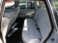 Image 7 of 7 of a 1985 LINCOLN TOWN CAR