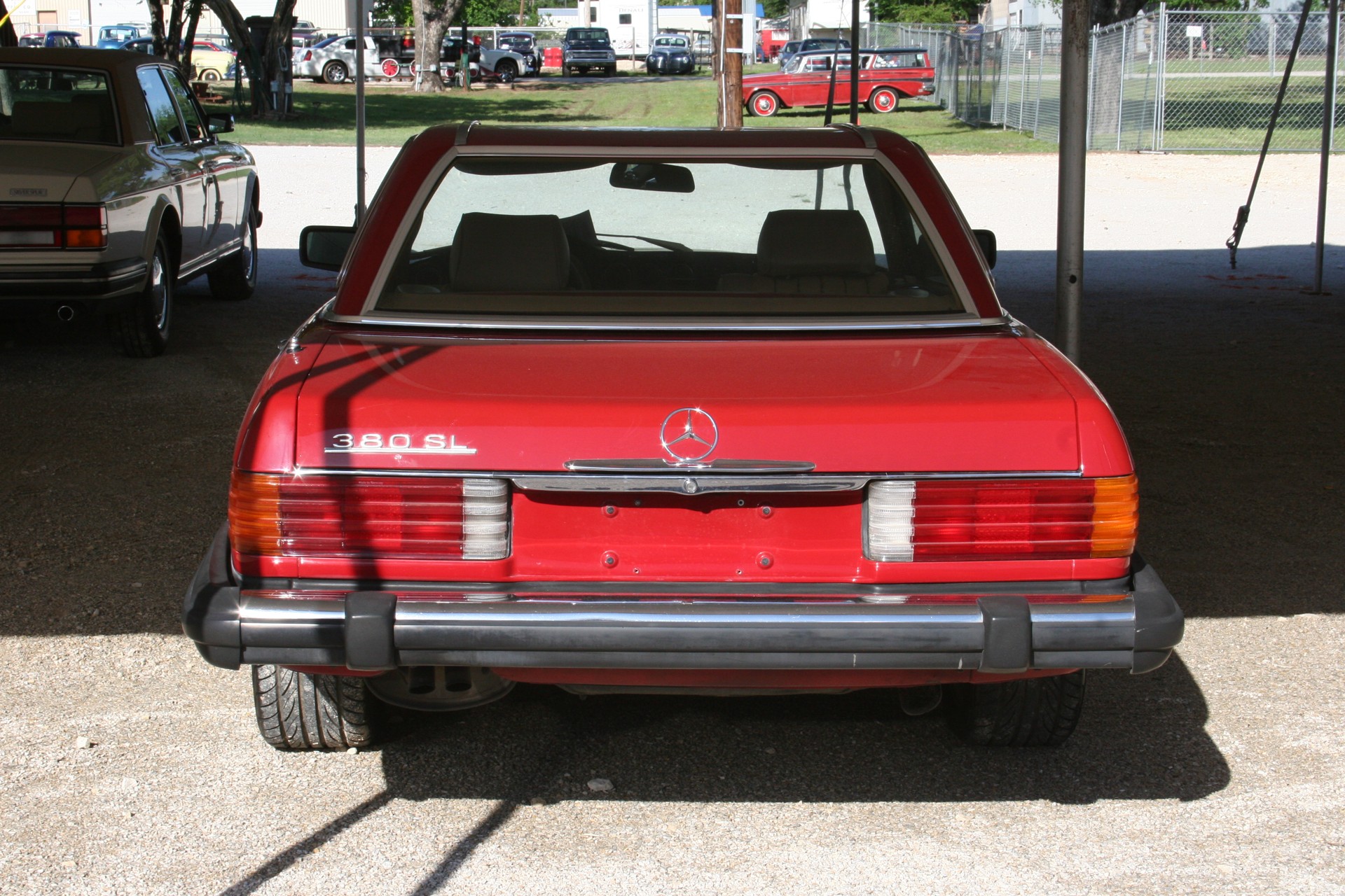 3rd Image of a 1982 MERCEDES-BENZ 380 380SL