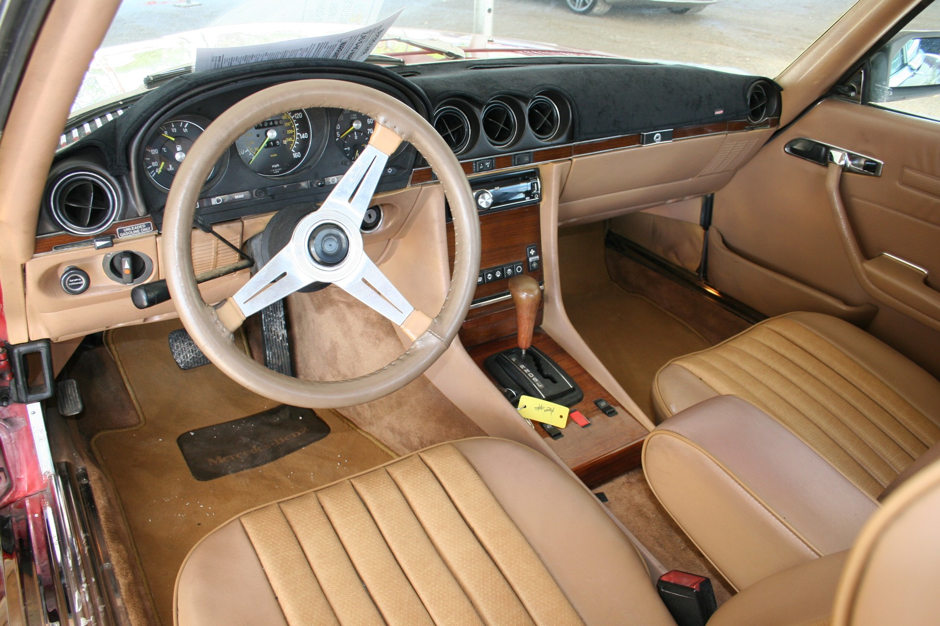 4th Image of a 1982 MERCEDES-BENZ 380 380SL