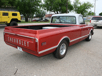 Image 4 of 9 of a 1968 CHEVROLET C10