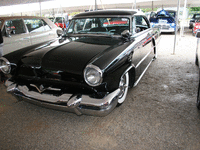 Image 2 of 8 of a 1953 LINCOLN CAPRI