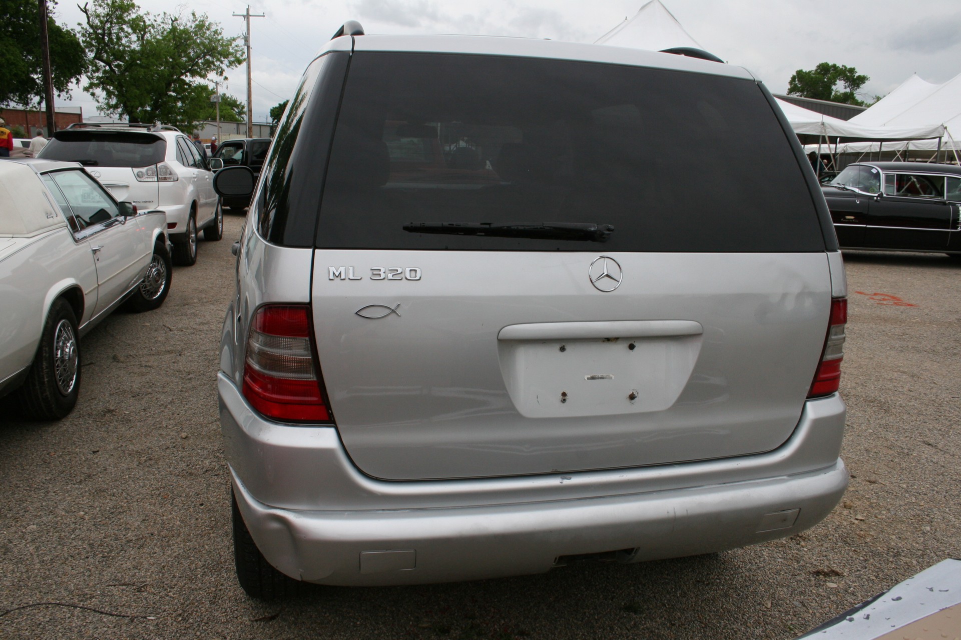 3rd Image of a 2000 MERCEDES-BENZ M-CLASS ML320