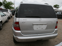 Image 4 of 9 of a 2000 MERCEDES-BENZ M-CLASS ML320