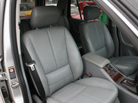 Image 7 of 9 of a 2000 MERCEDES-BENZ M-CLASS ML320