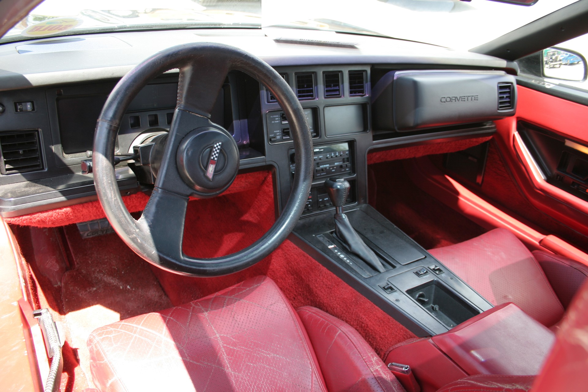 5th Image of a 1986 CHEVROLET CORVETTE