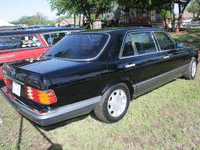 Image 3 of 10 of a 1990 MERCEDES-BENZ 560 560SEL