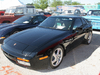 Image 2 of 8 of a 1988 PORSCHE 944 TURBO