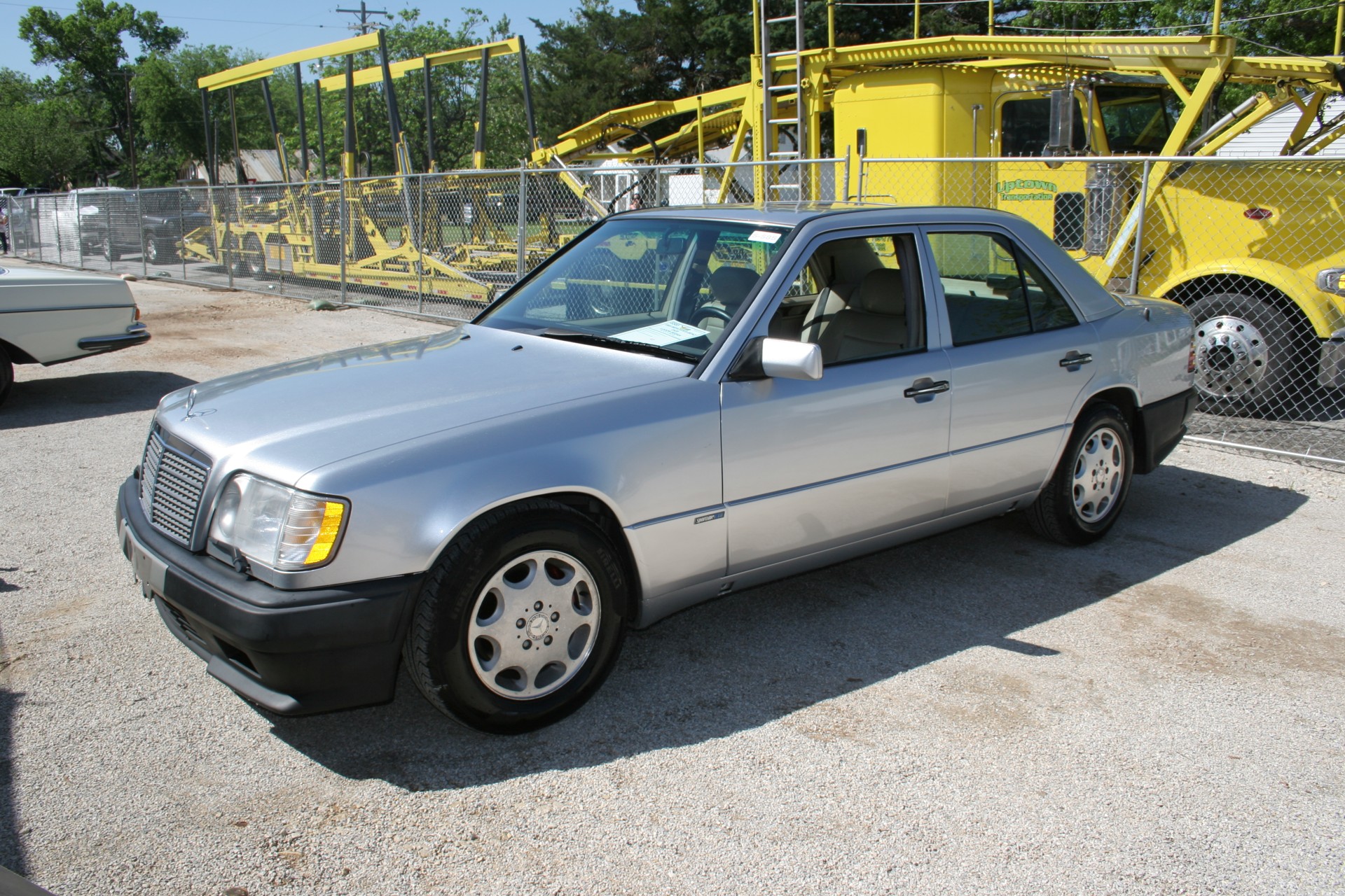 1st Image of a 1995 MERCEDES-BENZ E420