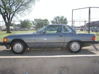 Image 3 of 9 of a 1989 MERCEDES-BENZ 560SL