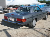 Image 4 of 9 of a 1989 MERCEDES-BENZ 560SL