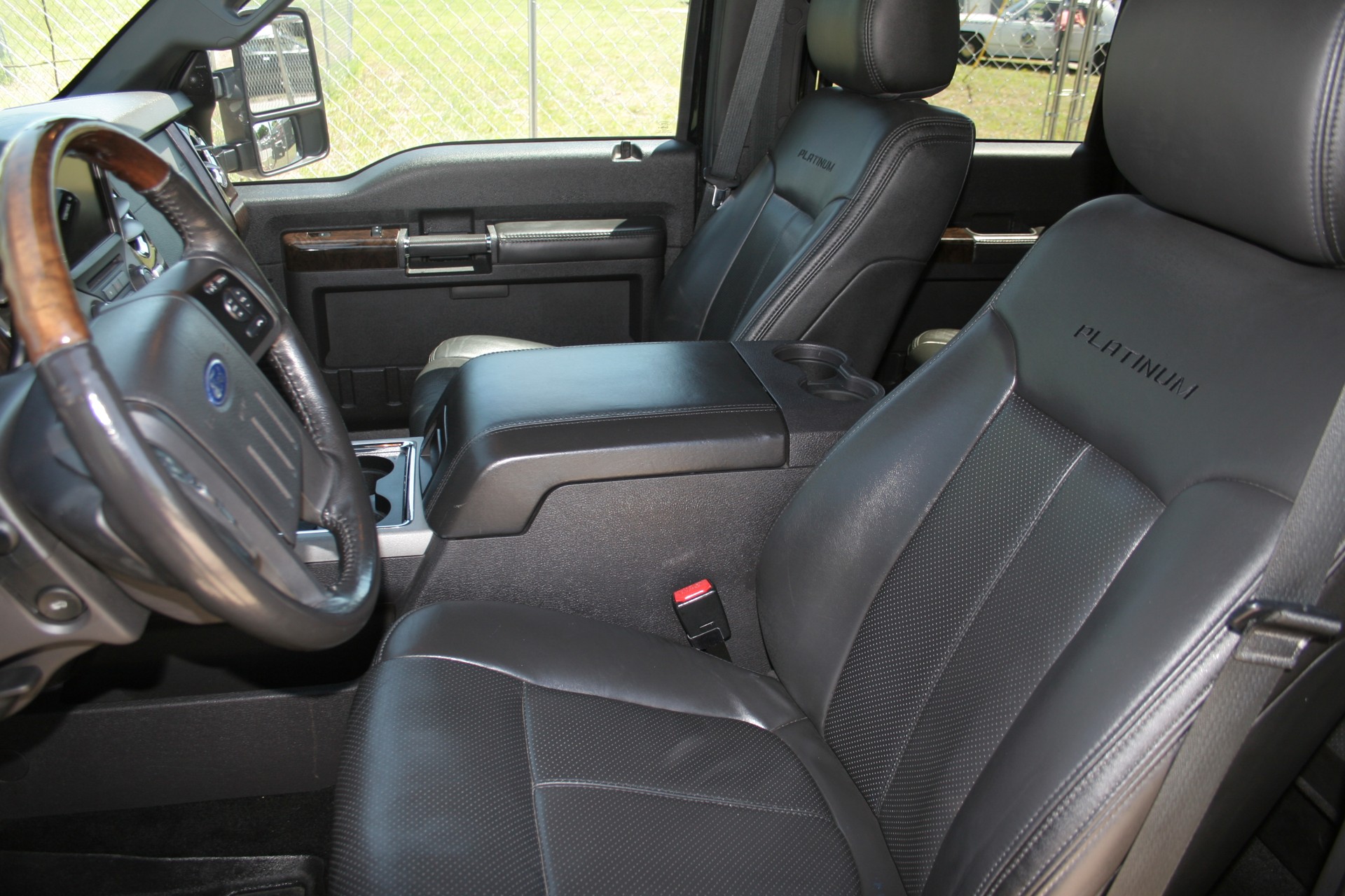 6th Image of a 2013 FORD F-250 SUPER DUTY
