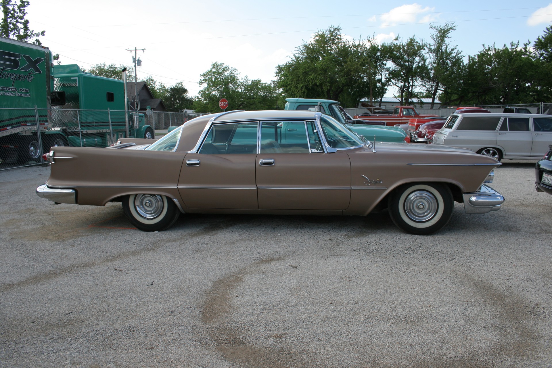 2nd Image of a 1958 IMPERIAL CROWN