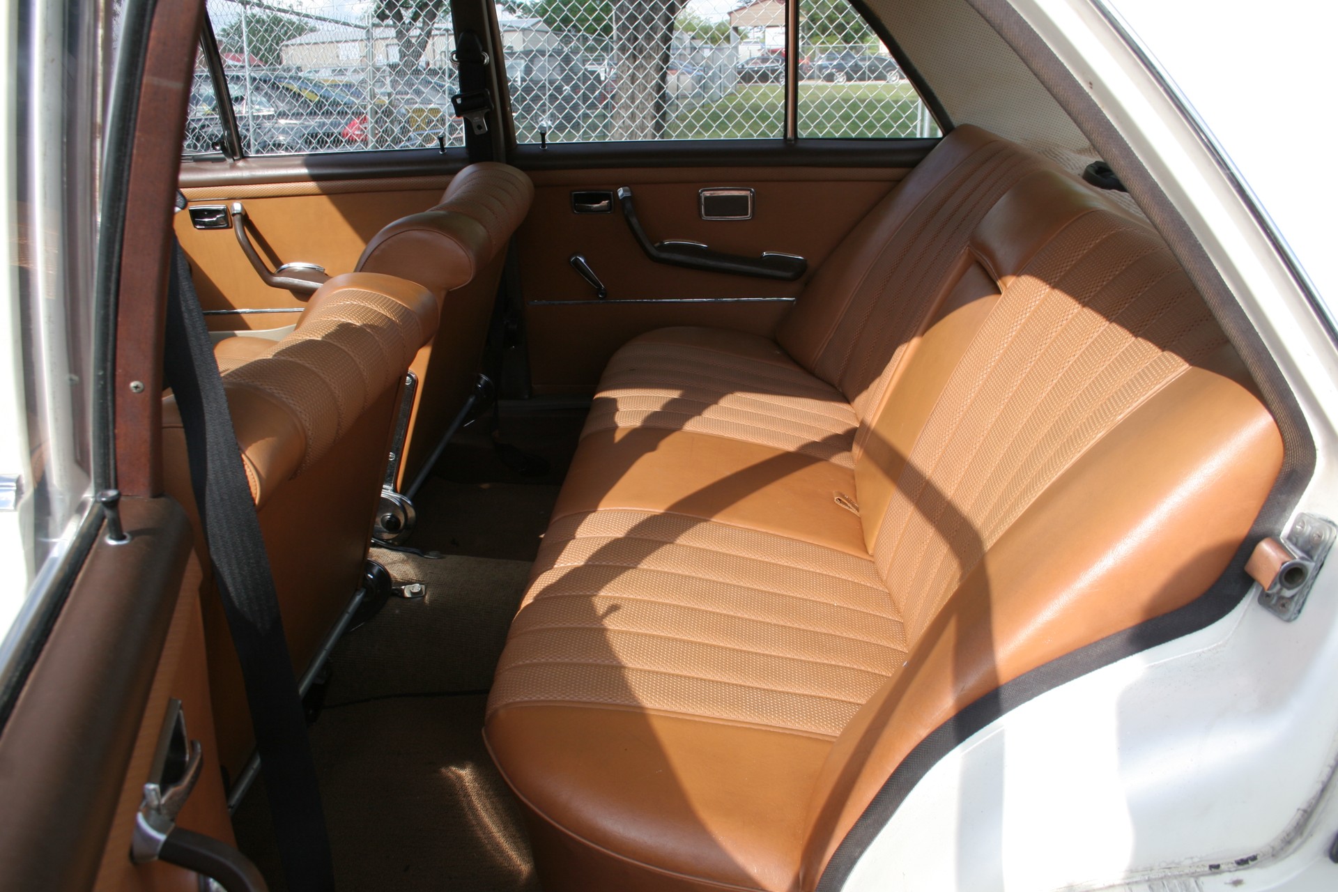 7th Image of a 1966 MERCEDES BENZ 250SE